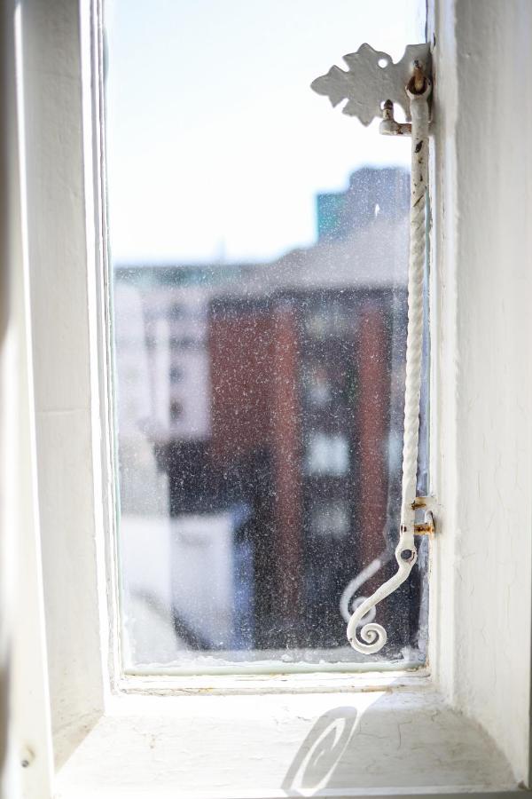 Centrally-Located Flat In Stunning Period Building Bristol Exterior foto