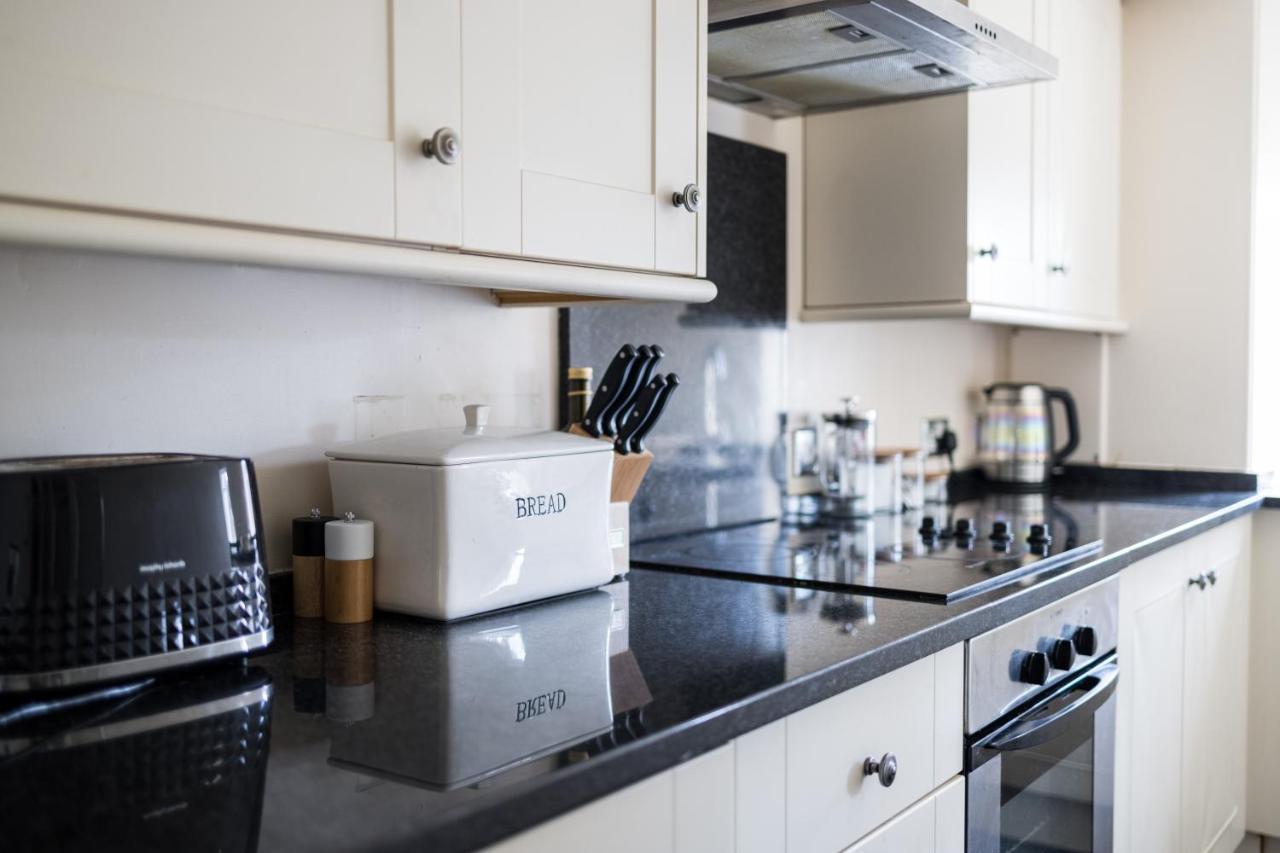 Centrally-Located Flat In Stunning Period Building Bristol Exterior foto